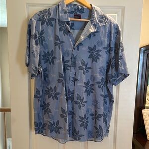 UNTUCKit Blue Casual Button Down Shirt